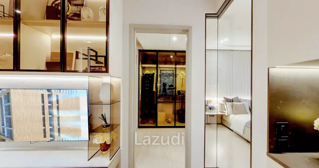 1 Bed 1 Bath 45.20 SQ.M The Room Sukhumvit 38