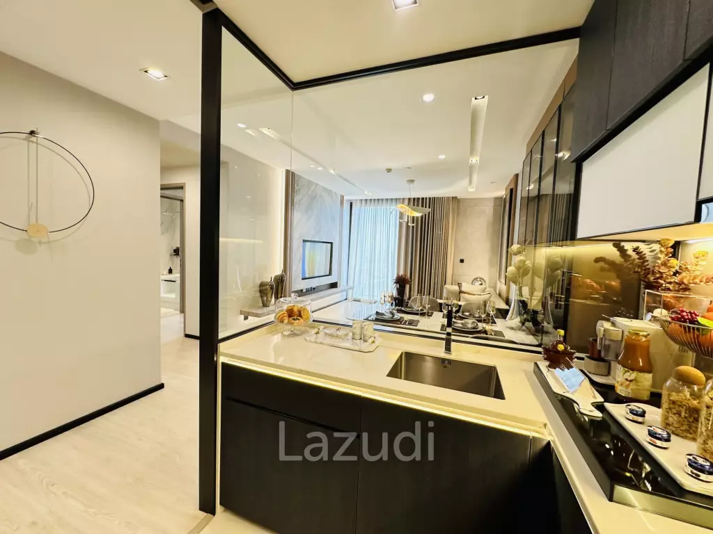 2 Bed 2 Bath 79.09 SQ.M The Room Sukhumvit 38
