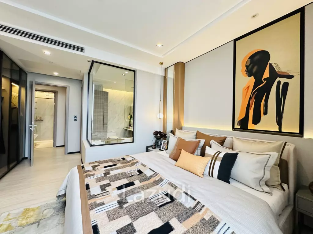 2 Bed 2 Bath 79.09 SQ.M The Room Sukhumvit 38