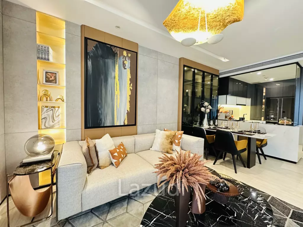 2 Bed 2 Bath 79.09 SQ.M The Room Sukhumvit 38