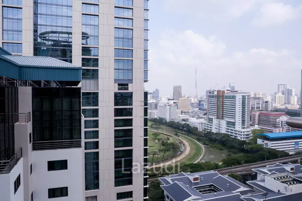 1 Bed 2 Bath 58 SQ.M The Rajdamri Condominium