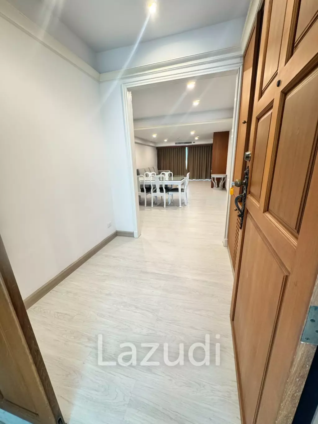 2 Bed 2 Bath 200 SQ.M Chaidee Mansion