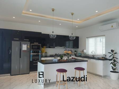 508 ตร.ม 3 เตียง 3 อาบน้ำ วิลล่า For ขาย