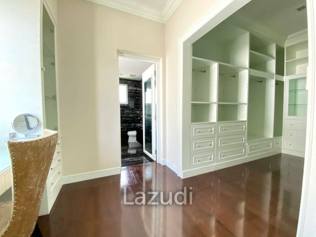 4 Bed 6 Bath 400 SQ.M Narasiri Bangna