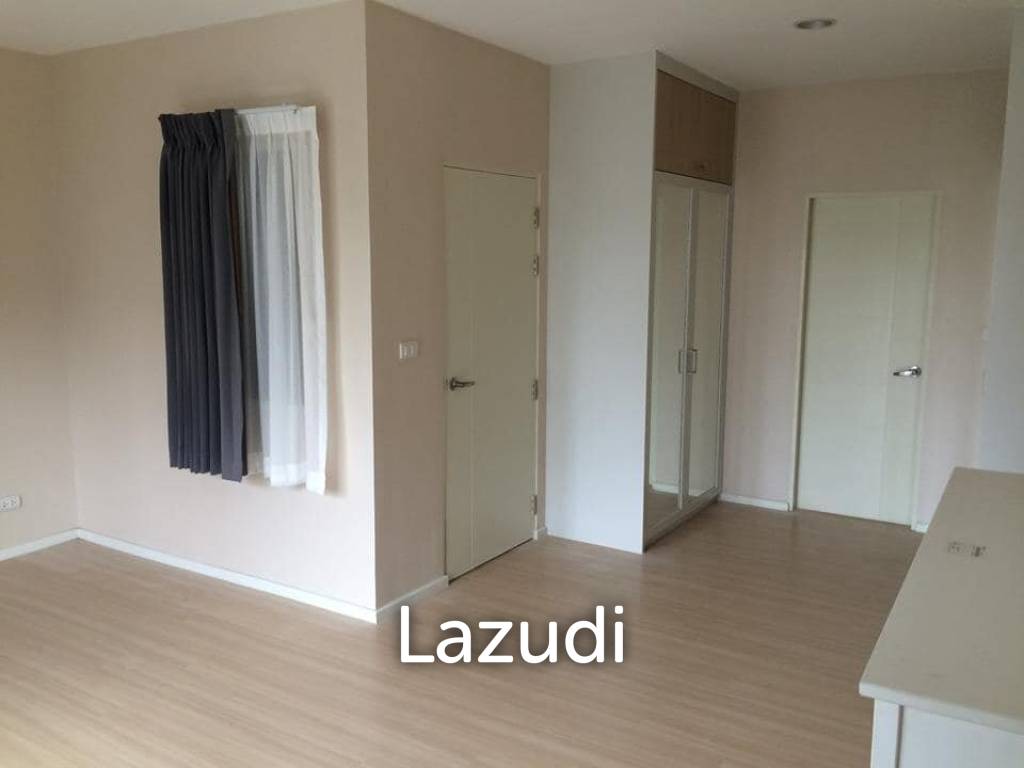 Baan Klang Muang Rama 9 - Krungthep Kreetha For Sale
