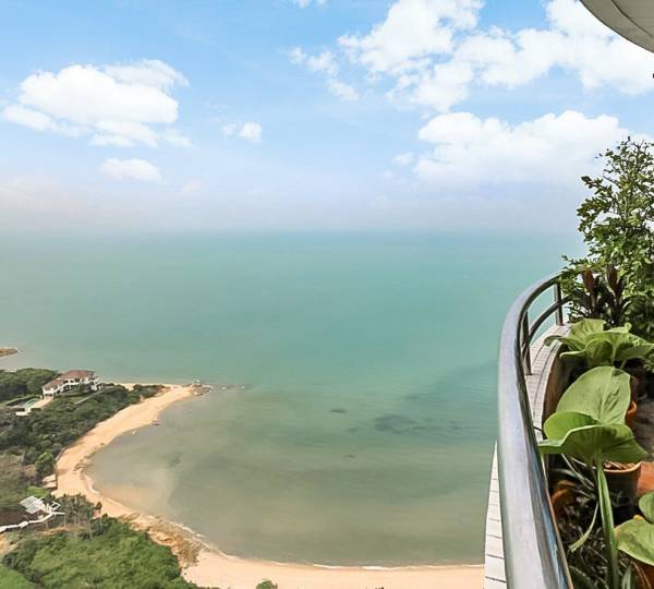 FANTASTIC SEA VIEW 1 BED UNIT FOR SALE AT KRISDA CONDOTEL FANTASTIC SEA VIEW 1 BED UNIT FOR SALE AT KRISDA CONDOTEL