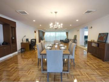 4 Beds 400 Sqm Sachayan Court