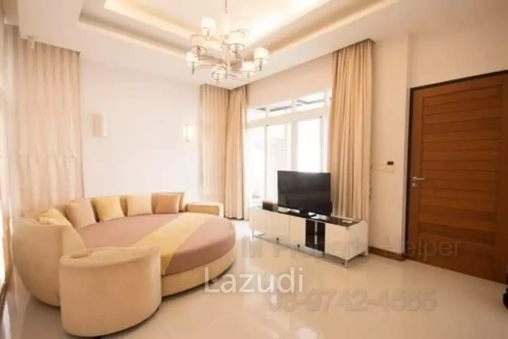 3 Beds 3 Baths 200 SQ.M. Baan Talay Villa