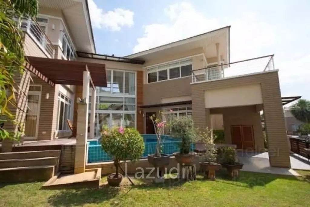 3 Beds 3 Baths 200 SQ.M. Baan Talay Villa