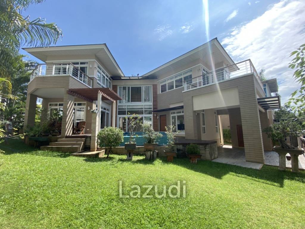 3 Beds 3 Baths 200 SQ.M. Baan Talay Villa