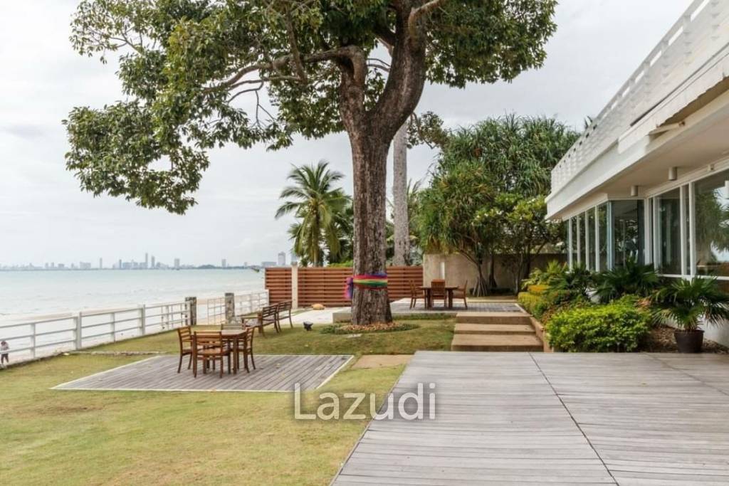 3 Beds 3 Baths 200 SQ.M. Baan Talay Villa