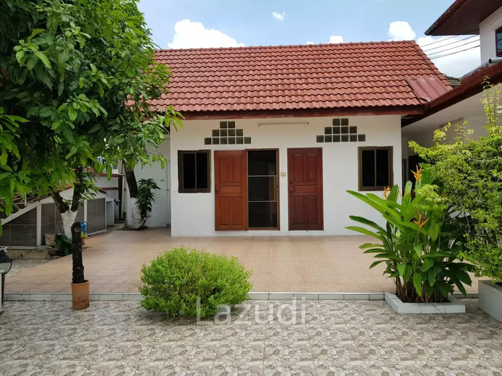 Land with structure for sale in Chaeng Watthana