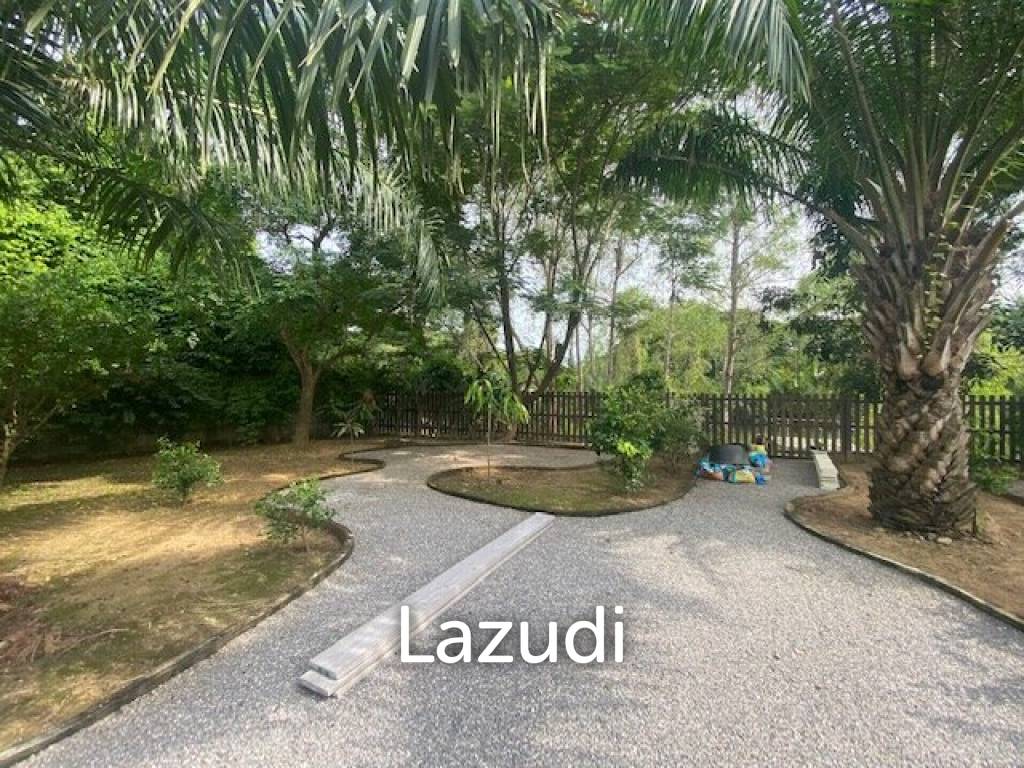 1,200 Sqm 4 Bed 4 Bath Villa For Sale