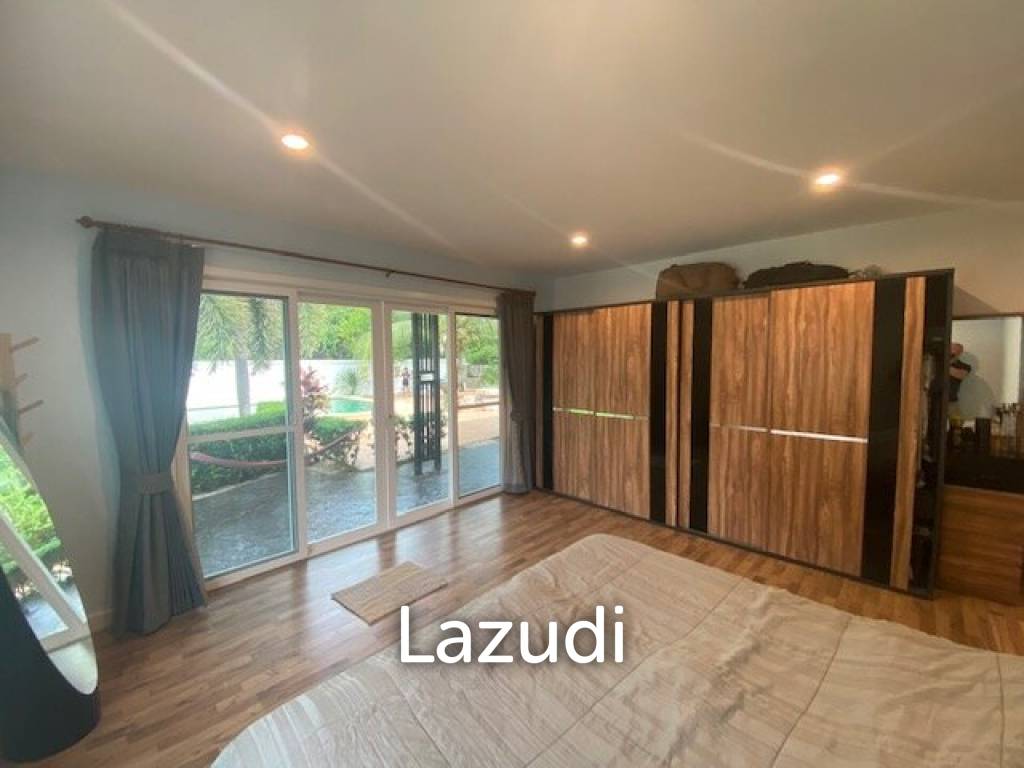 1,200 Sqm 4 Bed 4 Bath Villa For Sale