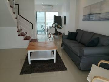 3 Beds 180 Sqm Townhouse in Sathorn For Sale