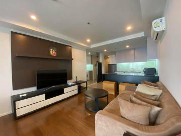 15 Sukhumvit Residences condo for rent