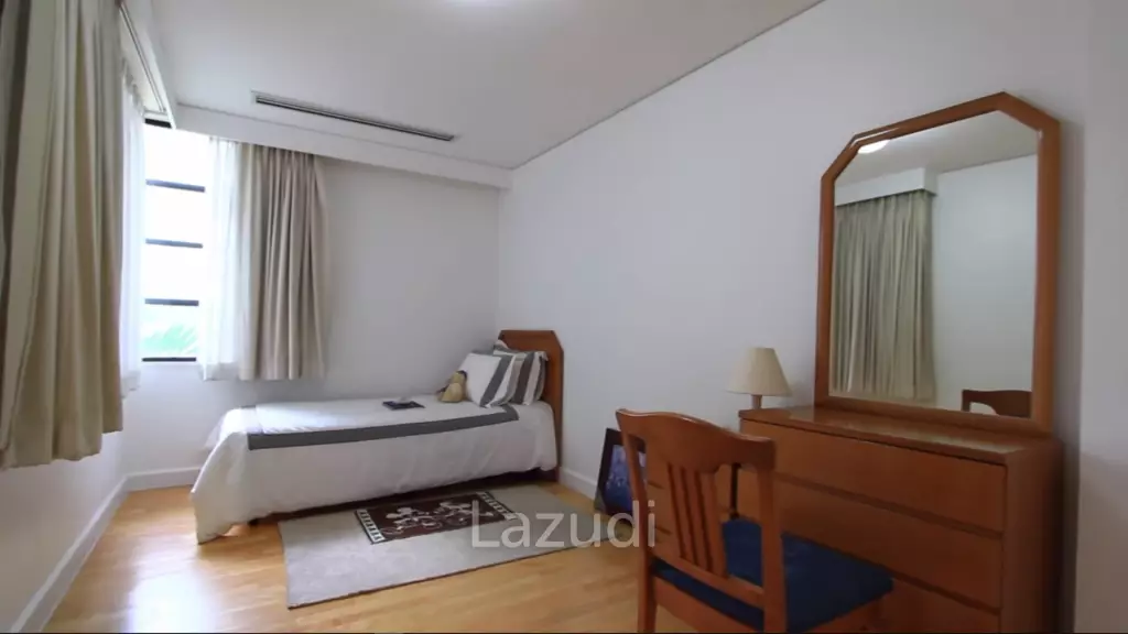 4 Beds 253 Sqm Tipamas suites For Rent