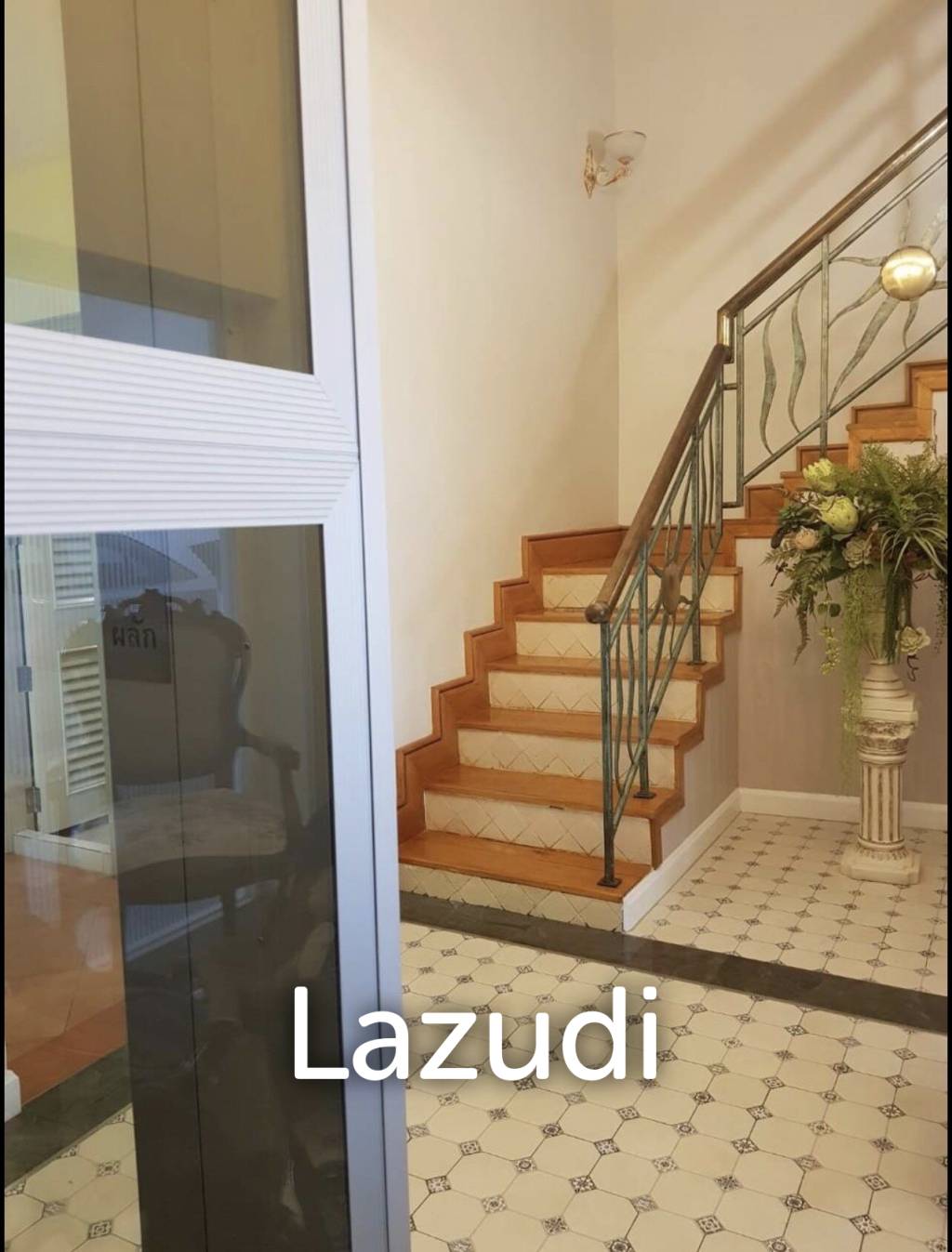4 Bed 4 Bath 575 SQ.M Yen Akard Residence