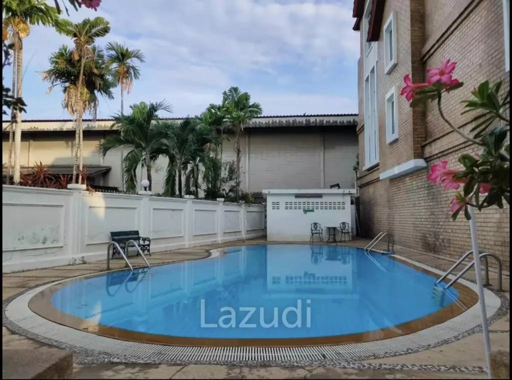 4 Bed 4 Bath 575 SQ.M Yen Akard Residence