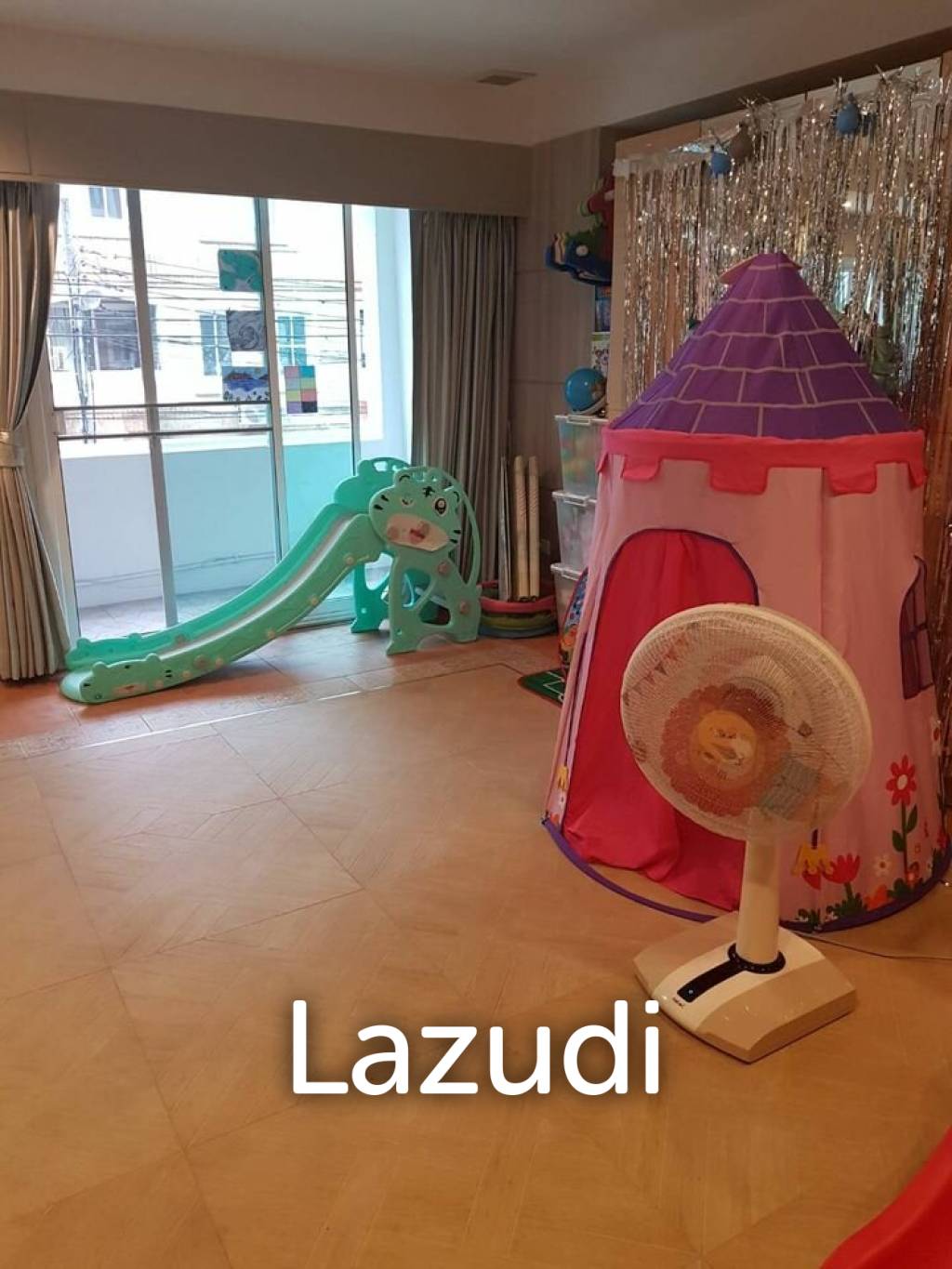 4 Bed 4 Bath 575 SQ.M Yen Akard Residence