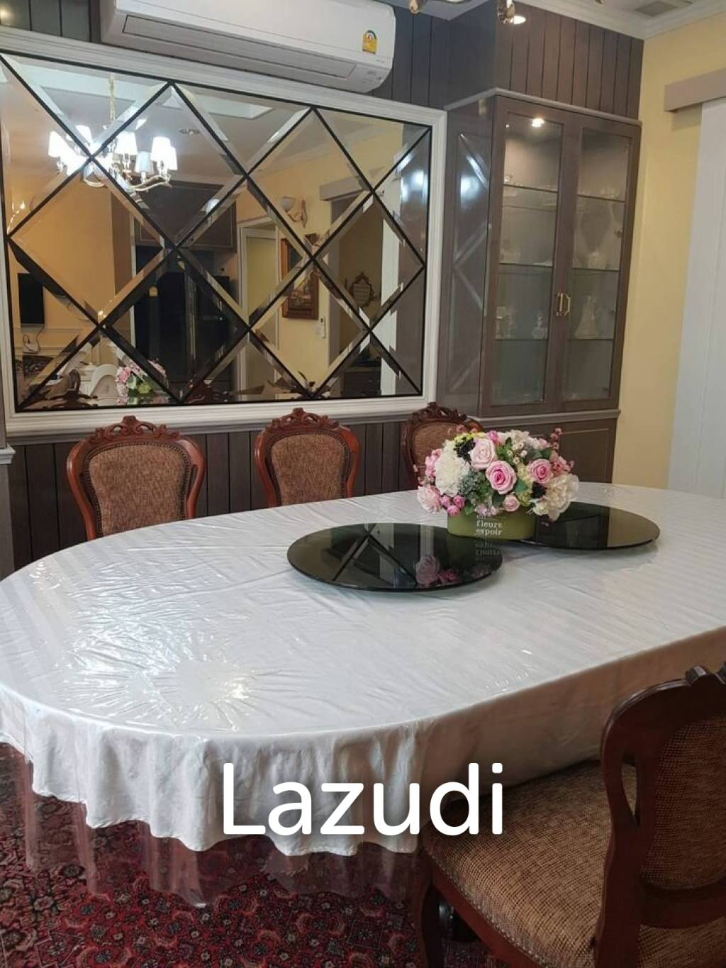 4 Bed 4 Bath 575 SQ.M Yen Akard Residence