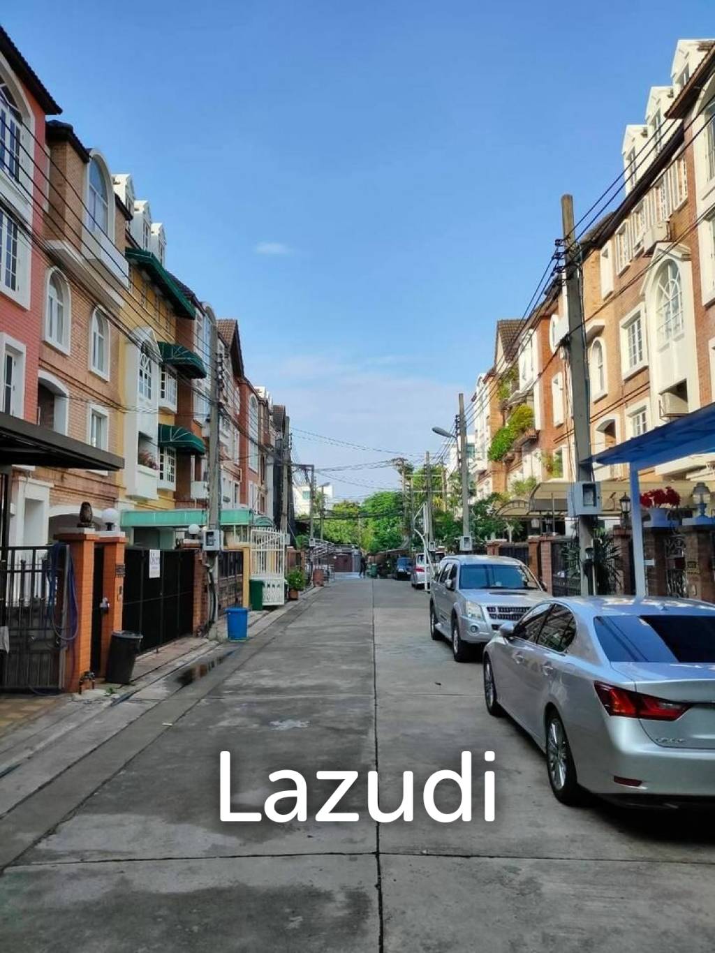 4 Bed 4 Bath 575 SQ.M Yen Akard Residence