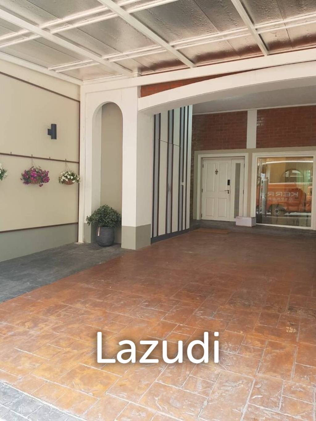 4 Bed 4 Bath 575 SQ.M Yen Akard Residence