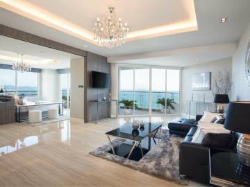 Luxury Beach Front 2 Bedroom Condo - The Residence At Pattaya