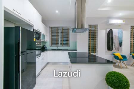 Brand New Luxury Pool Villa At Popular Project