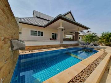 Well Presented Good Priced 3 Bed Pool Villa