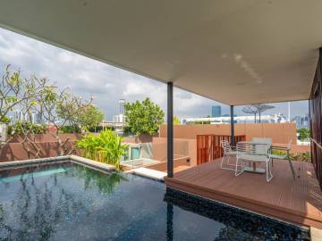 369 Sqm 3 Bed 3 Bath Condo For Sale