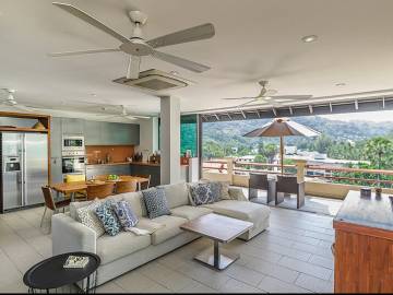 Terrace-Appartement at Seaview Residence Phuket