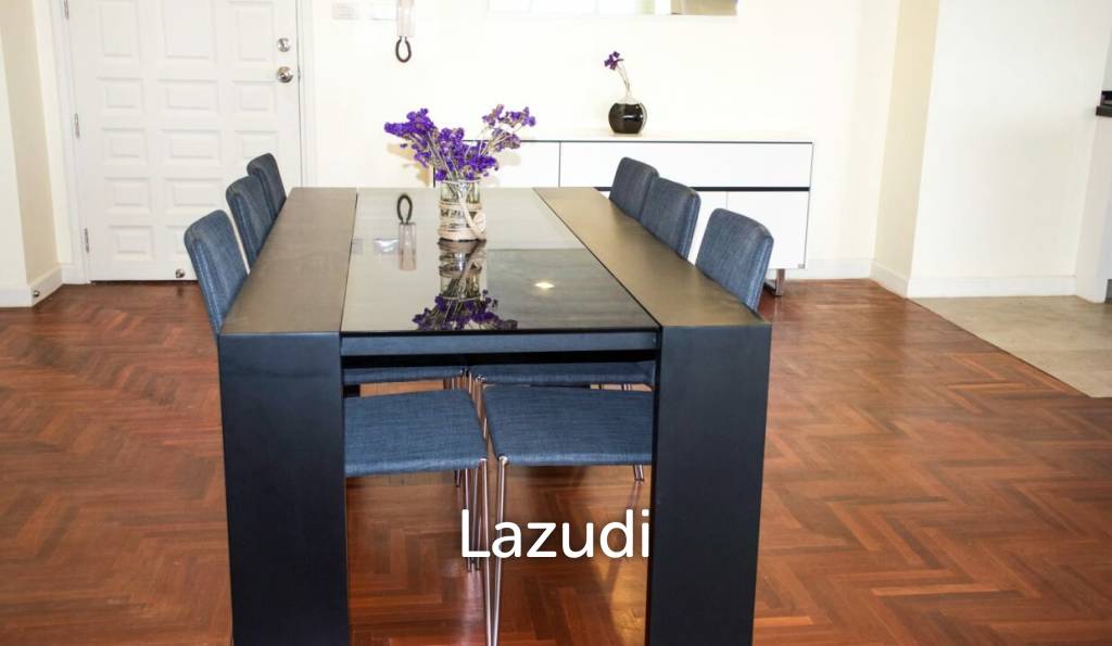 2 Beds 144 Sqm Silom Condominium