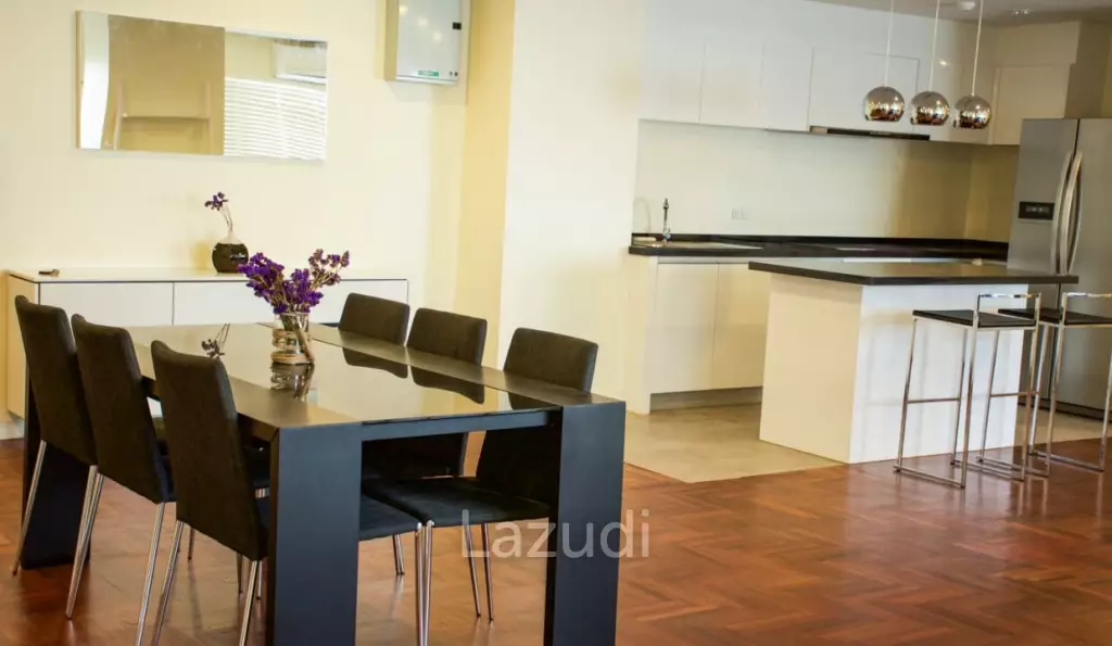 2 Beds 144 Sqm Silom Condominium