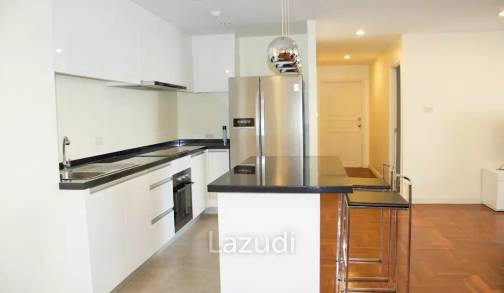 2 Beds 144 Sqm Silom Condominium