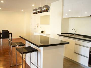 2 Beds 144 Sqm Silom Condominuim For Sale