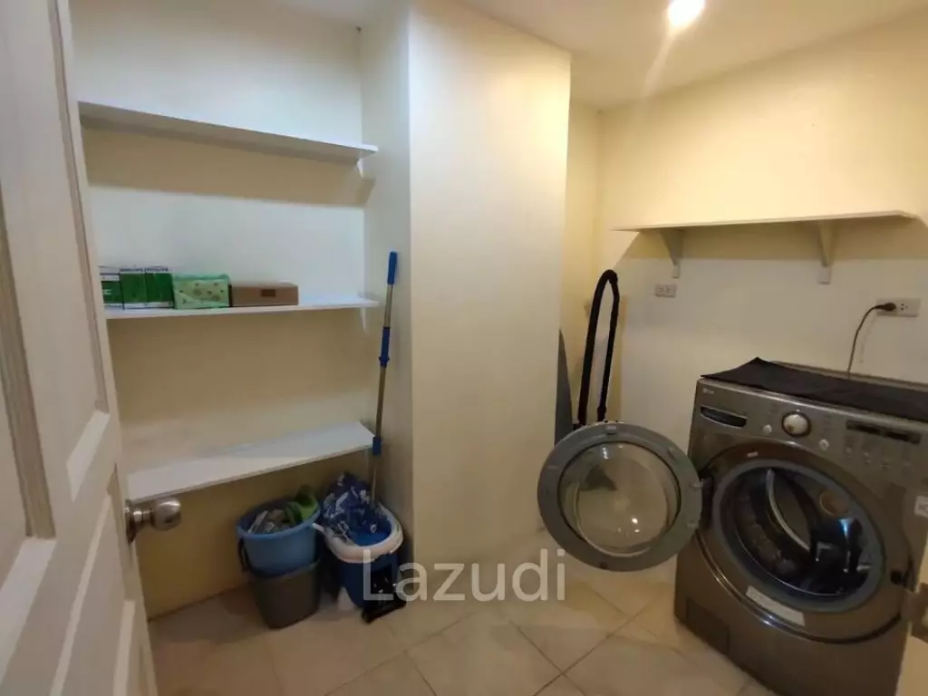 2 Beds 144 Sqm Silom Condominium