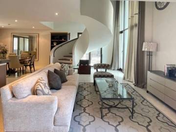 348 Sqm 3 Bed 2 Bath Baan Lux-Sathon For Sale