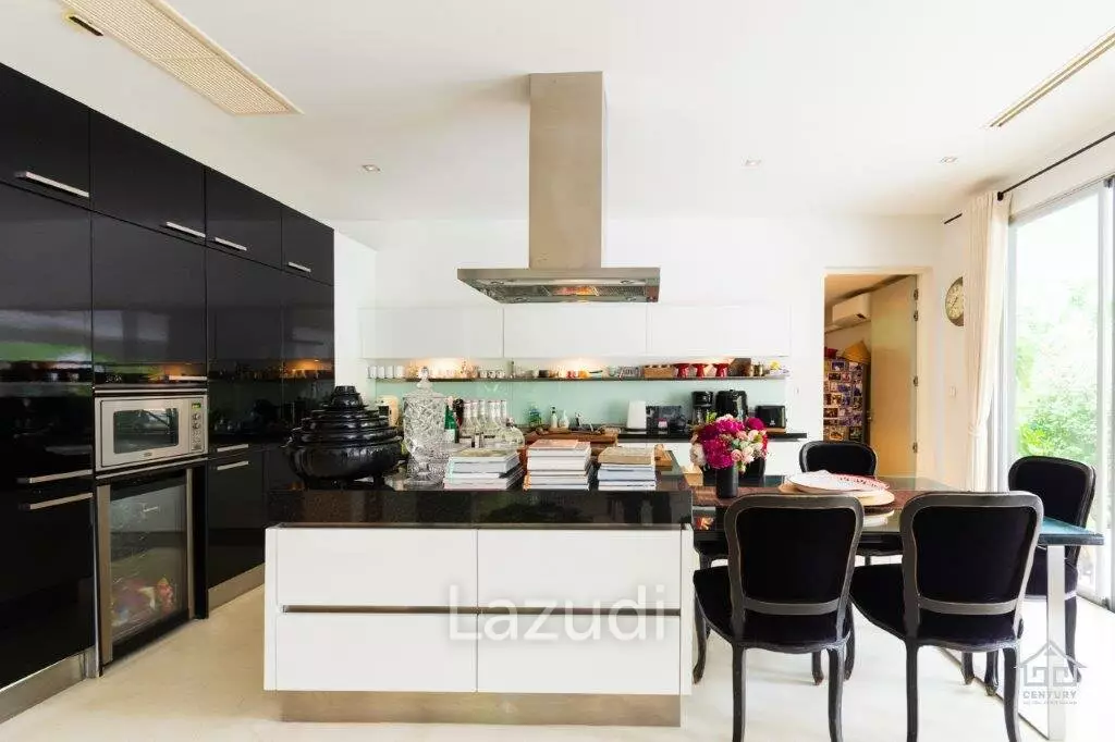 BAAN ING PHU : Designer and immaculate 8 Bed Pool Villa Estate.