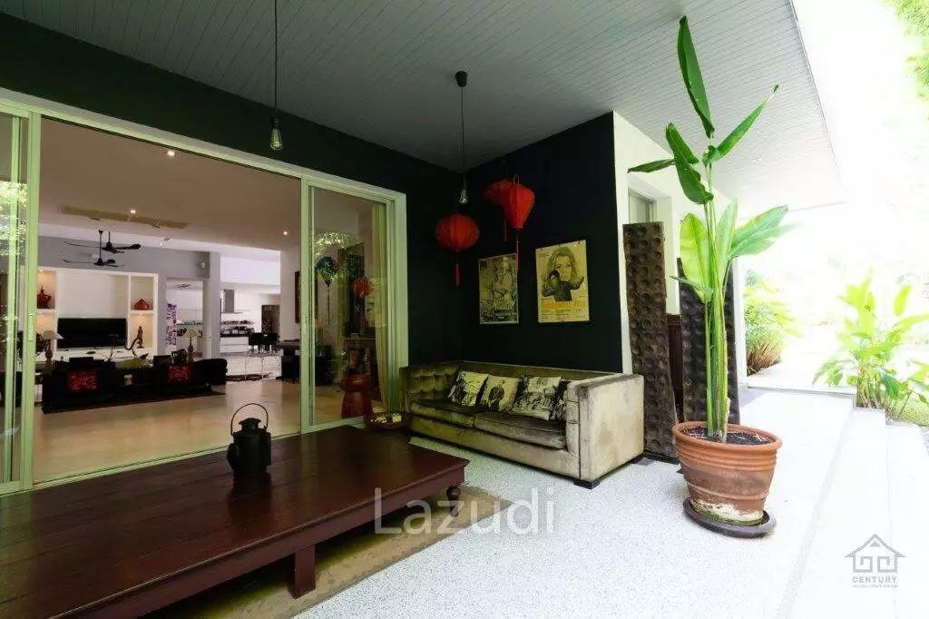 BAAN ING PHU : Designer and immaculate 8 Bed Pool Villa Estate.