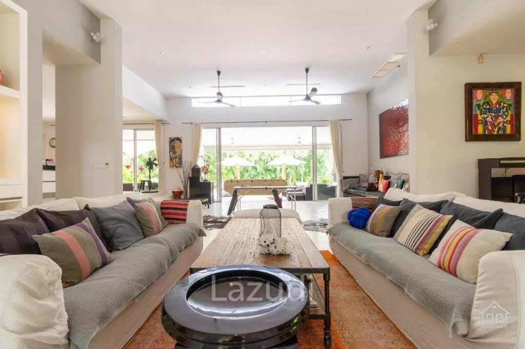 BAAN ING PHU : Designer and immaculate 8 Bed Pool Villa Estate.