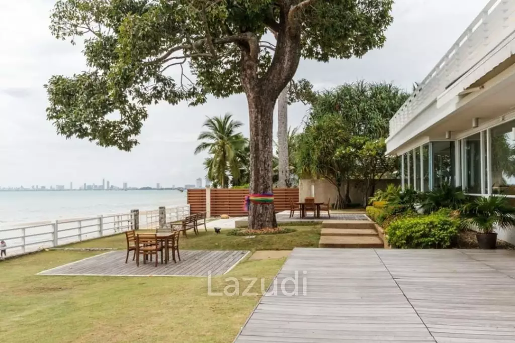 Luxurious Oceanview Villa in Baan Talay, Chonburi