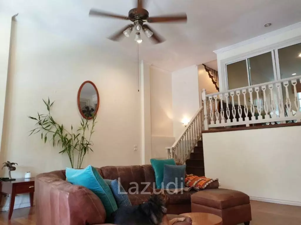 Towhouse at Fantasia Villa 2 For Sale with tenant