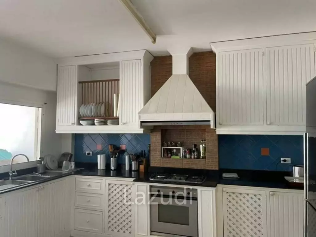 Towhouse at Fantasia Villa 2 For Sale with tenant