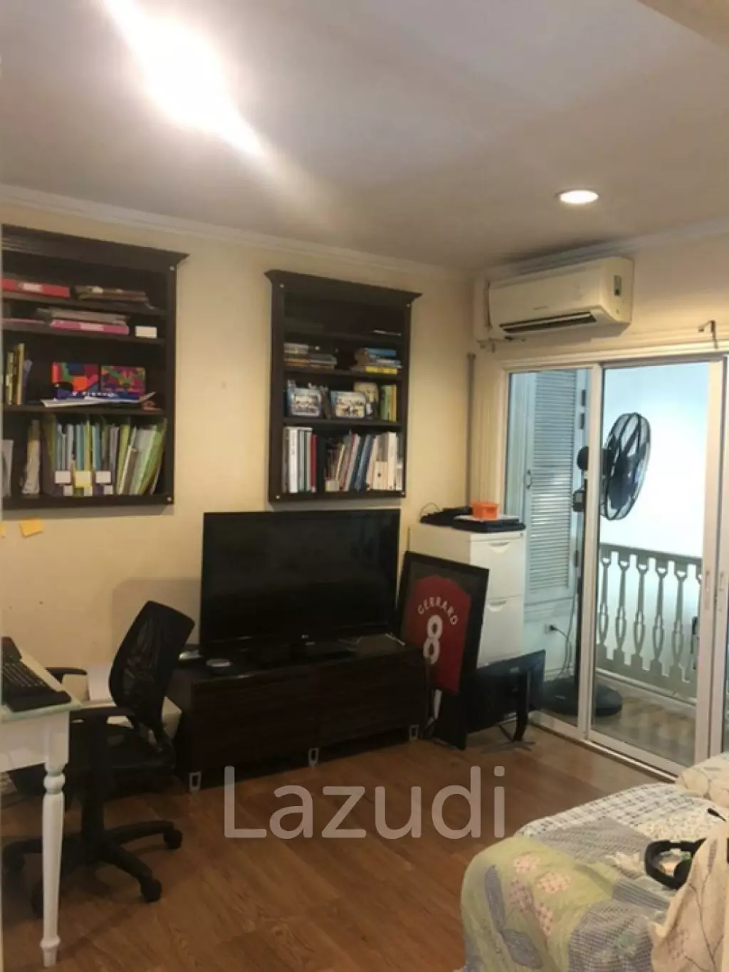 Towhouse at Fantasia Villa 2 For Sale with tenant