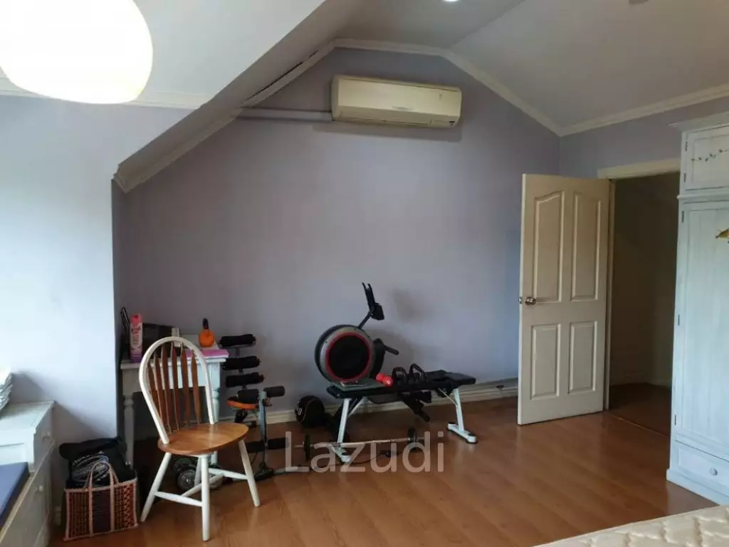 Towhouse at Fantasia Villa 2 For Sale with tenant