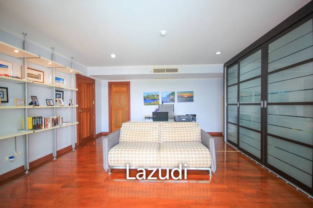 Large 2 Bedroom Beach Condo - Beach Palace Cha Am