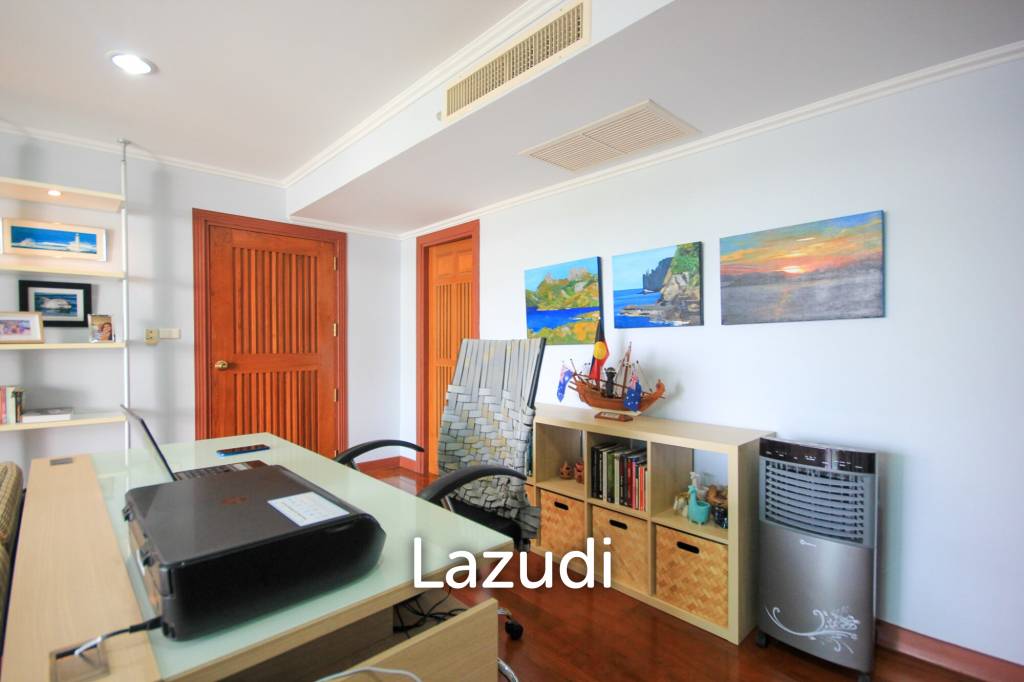 Large 2 Bedroom Beach Condo - Beach Palace Cha Am