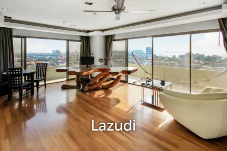 Large luxury 2 bedroom condo with Pattaya bay view