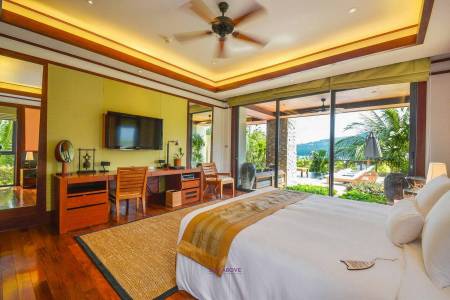 4 Bed 5 Bath 453 SQ.M Andara Resort & Villas